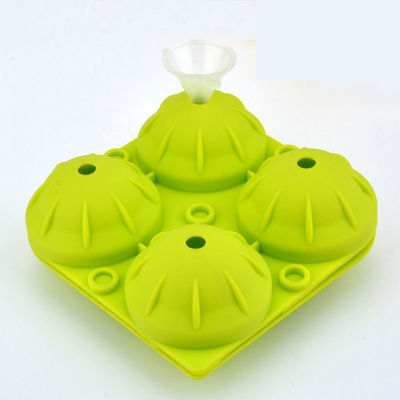ウィスキーのための食品等級のシリコーンの氷型4キャビティ直径5cm
